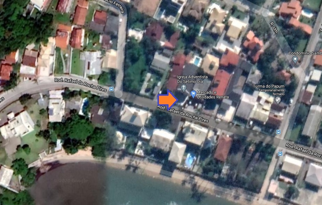 Imóvel Comercial na AV principal de Sambaqui a poucos metros do Mar.